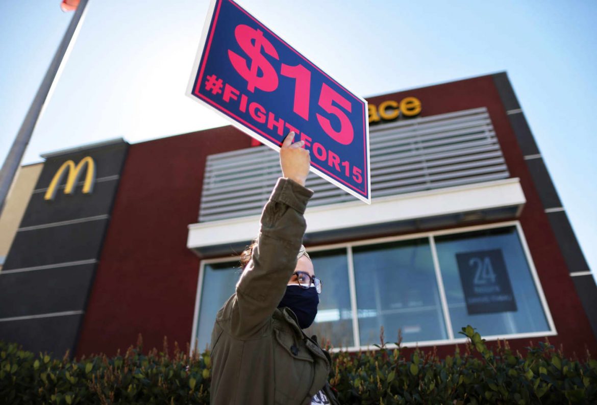 From a Wider Lens: U.S. Minimum Wage Increase Fails in Senate After Democratic Infighting